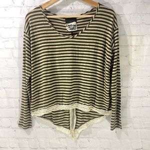 Darlove Jones Long Sleeve